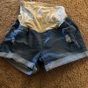 Maternity shorts